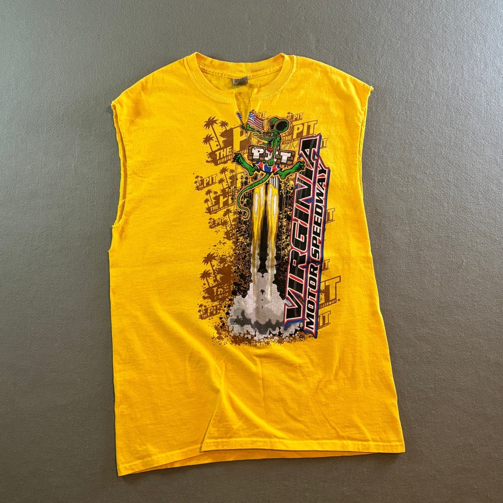 Gildan Virginia Motor Speedway The Pit Muscle Mens M Yellow Racing Ed Roth Art